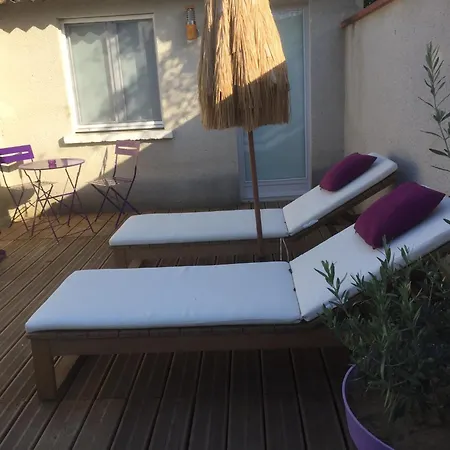 Escale Au Fond Du Jardin Ажен