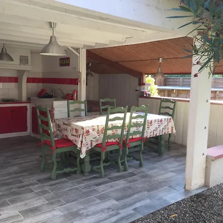 Escale Au Fond Du Jardin Проживание в семье Ажен
